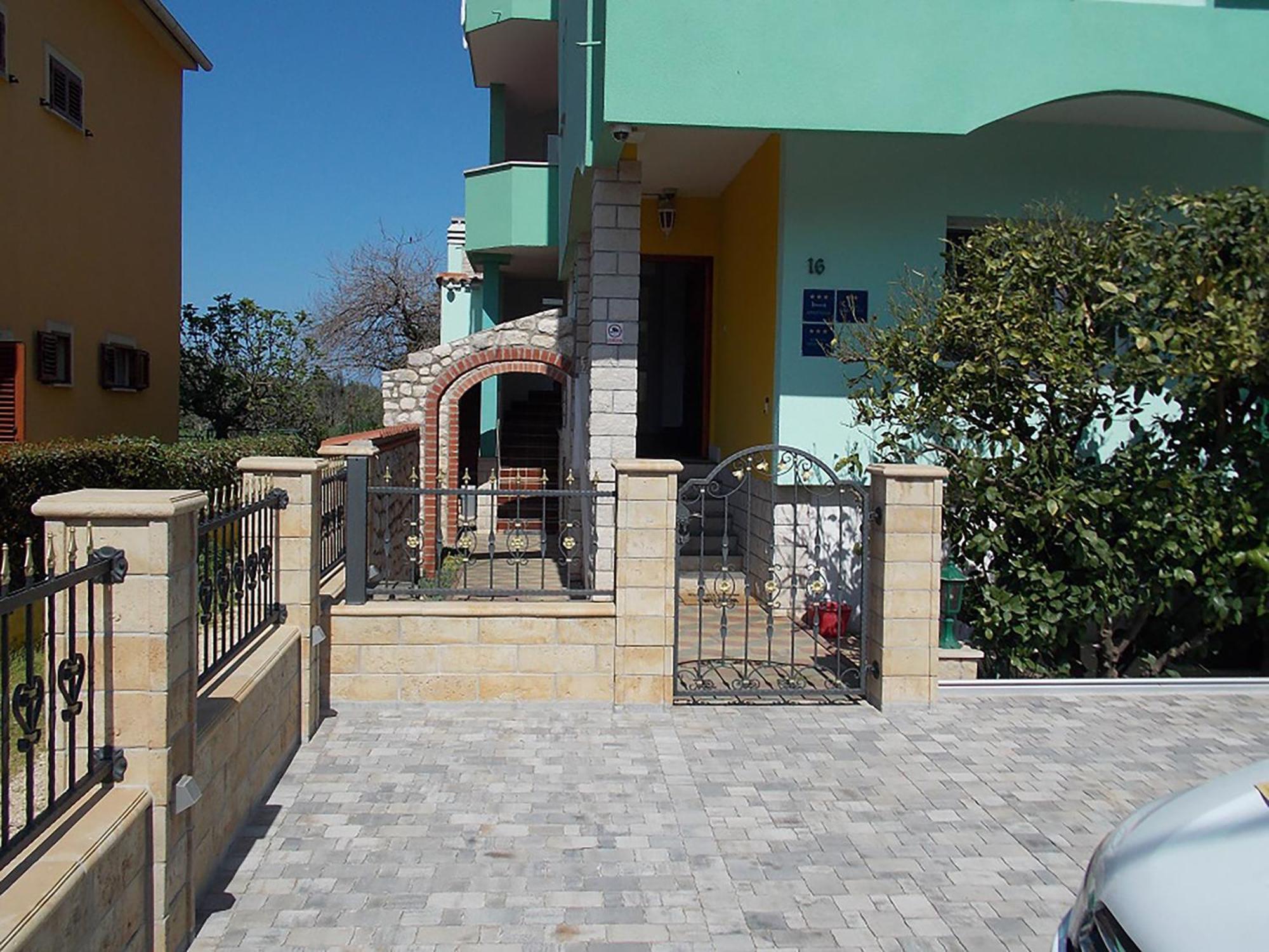 Lux Benak Apartament